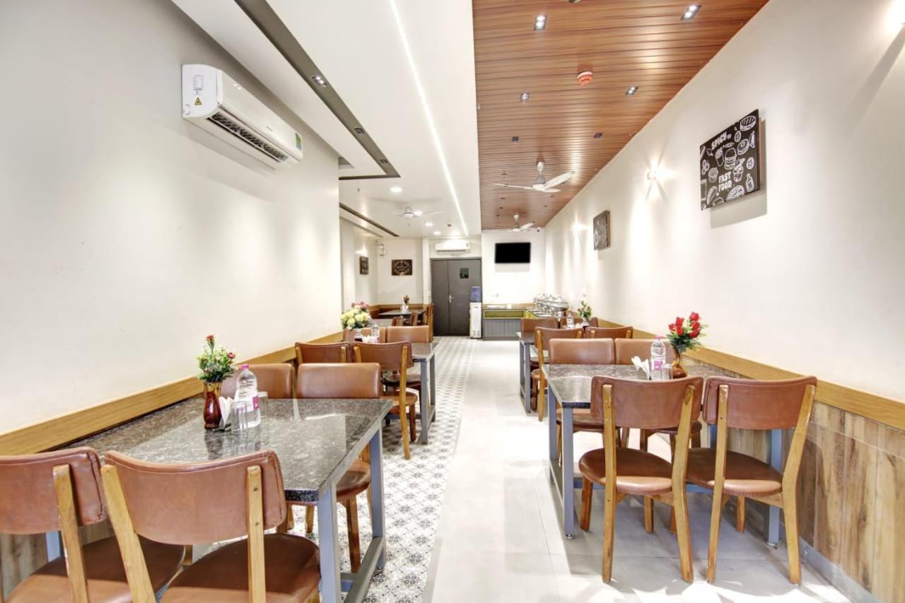 Hotel Almora Sky Near By Delhi International Airport With - Free Airport Pickup And Drop New Delhi Luaran gambar