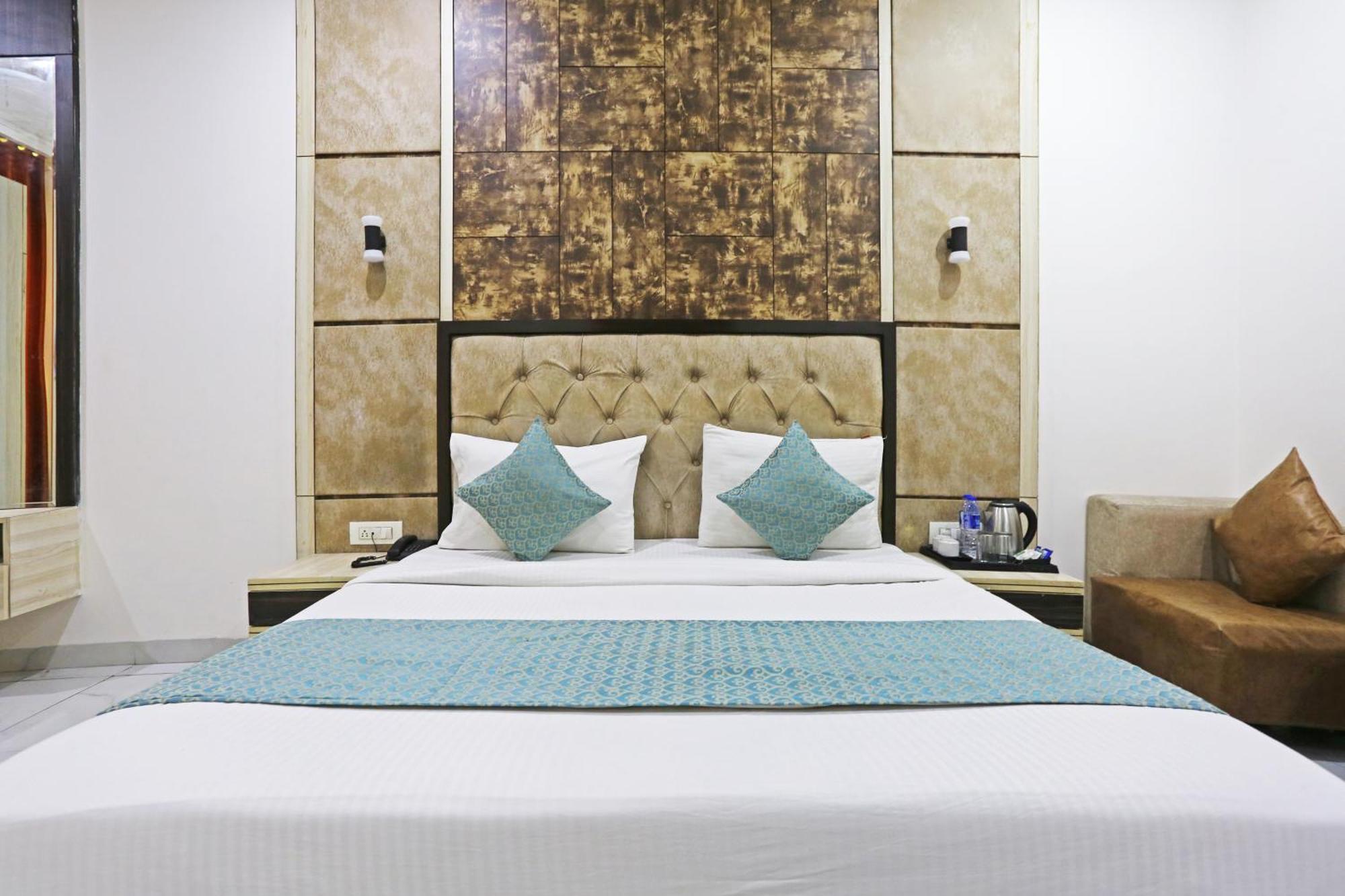 Hotel Almora Sky Near By Delhi International Airport With - Free Airport Pickup And Drop New Delhi Luaran gambar