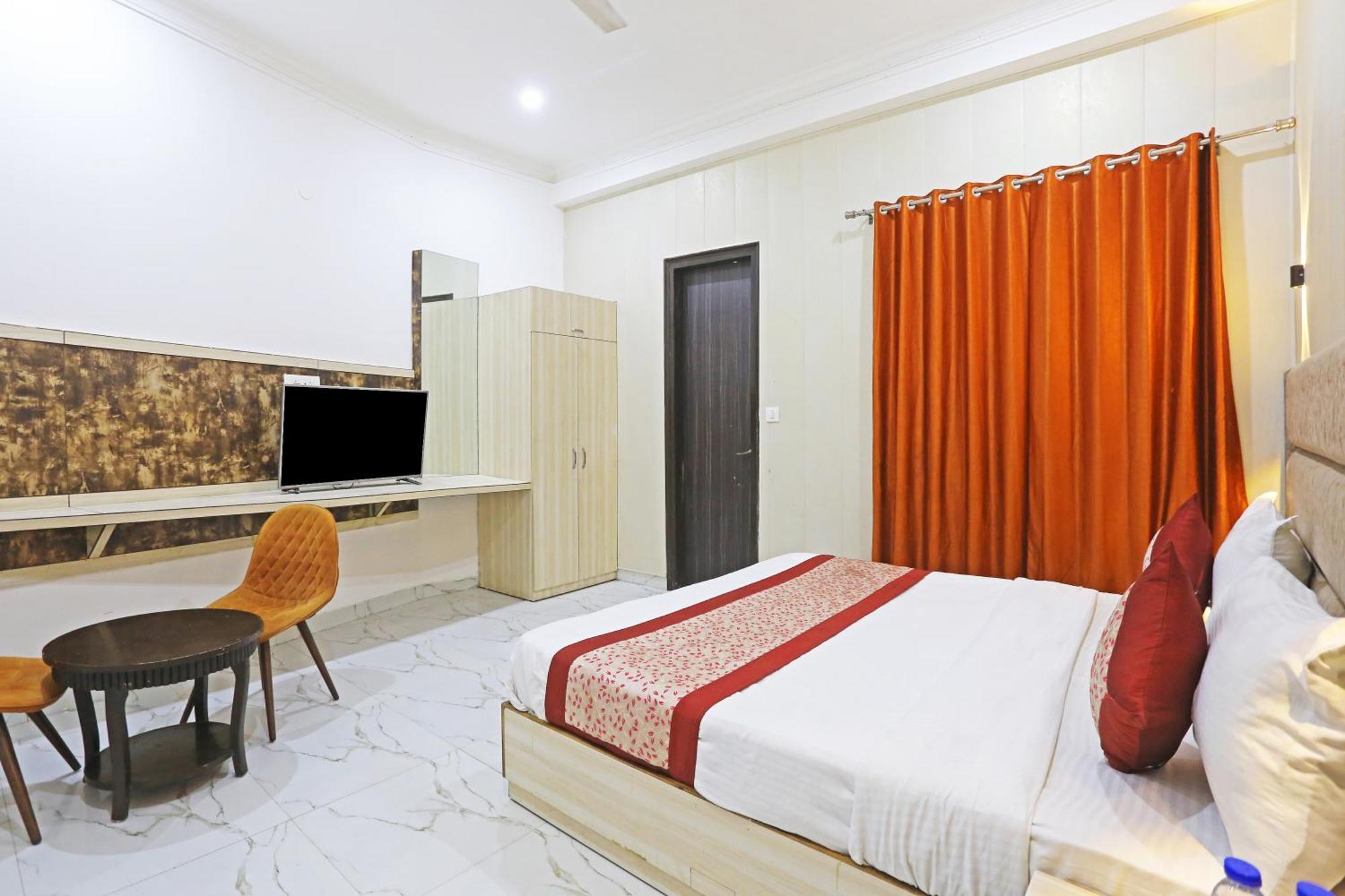 Hotel Almora Sky Near By Delhi International Airport With - Free Airport Pickup And Drop New Delhi Luaran gambar