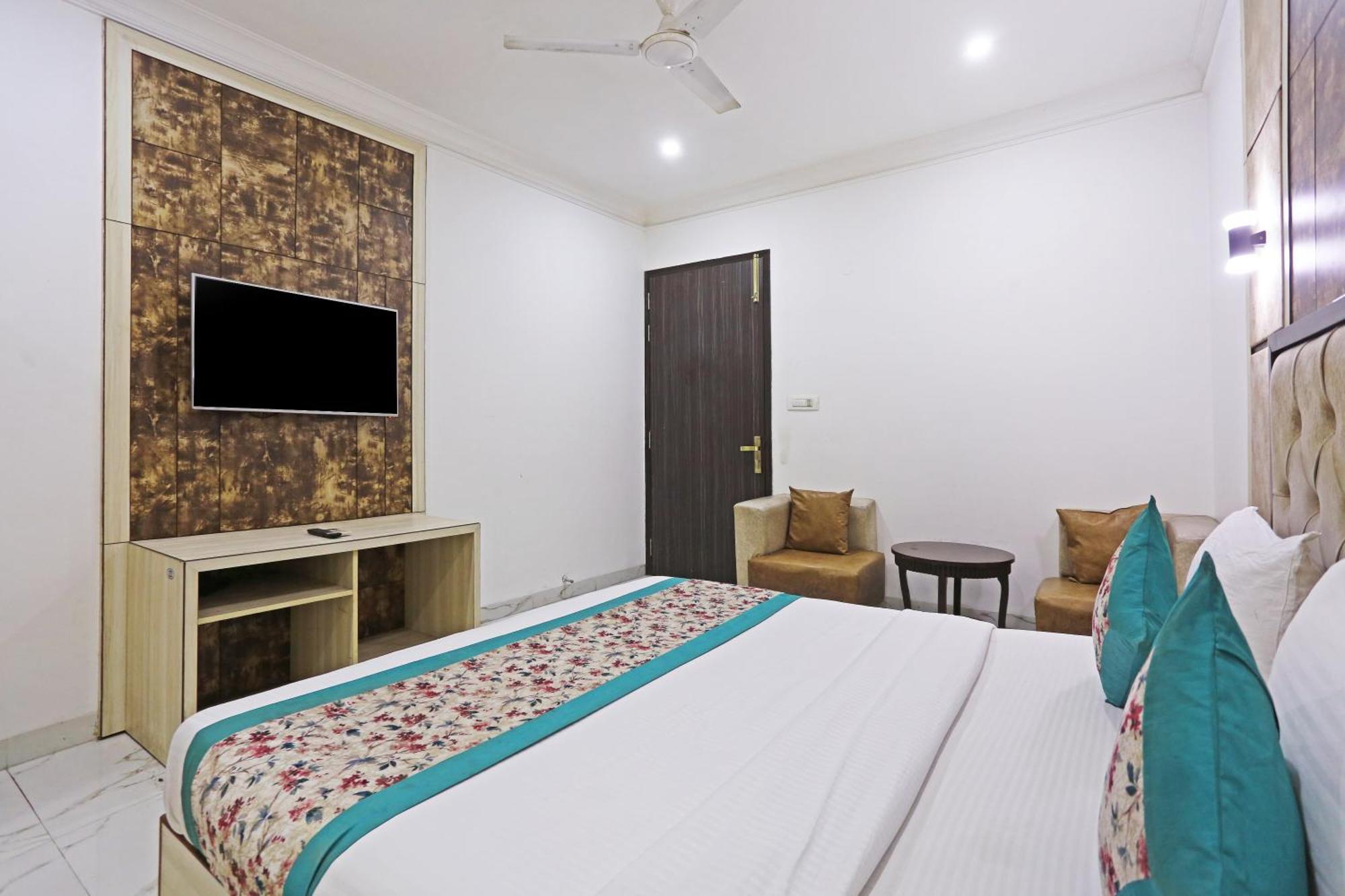 Hotel Almora Sky Near By Delhi International Airport With - Free Airport Pickup And Drop New Delhi Luaran gambar