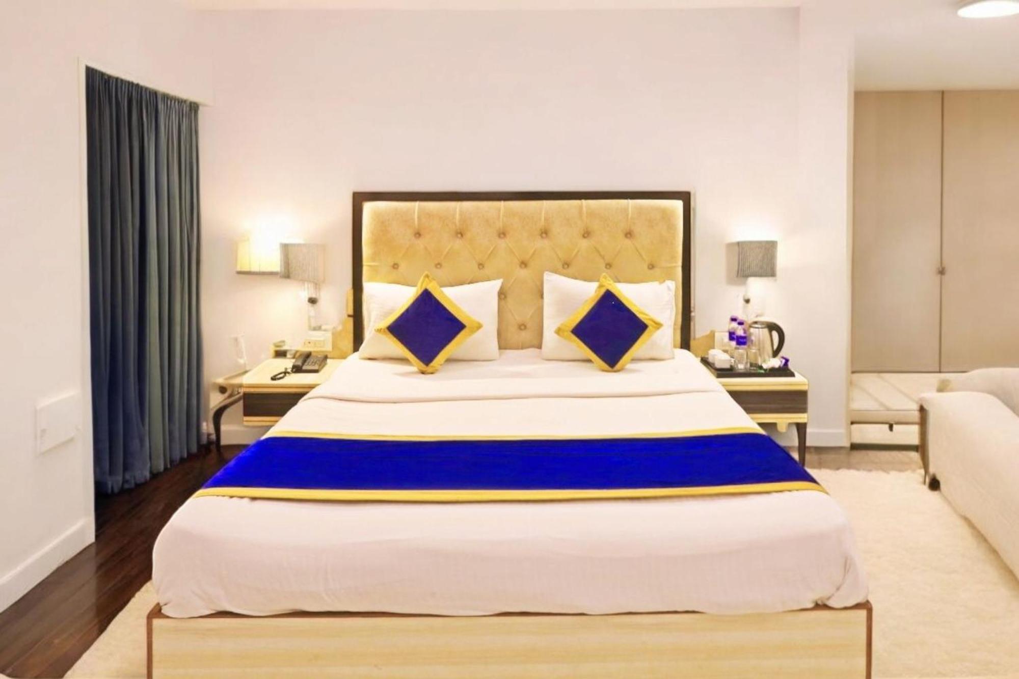 Hotel Almora Sky Near By Delhi International Airport With - Free Airport Pickup And Drop New Delhi Luaran gambar