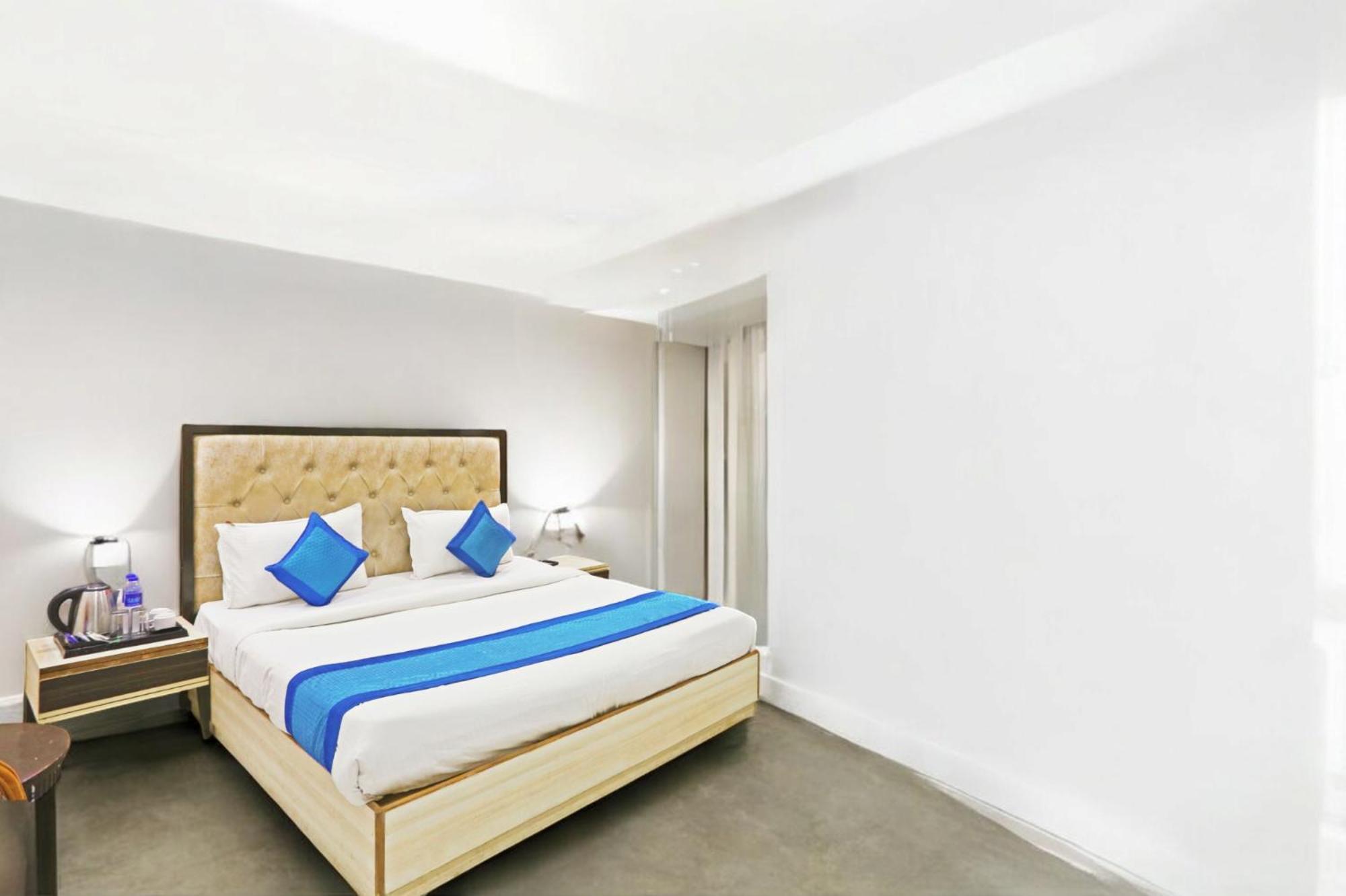 Hotel Almora Sky Near By Delhi International Airport With - Free Airport Pickup And Drop New Delhi Luaran gambar